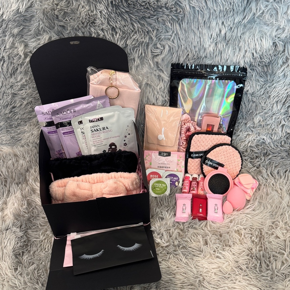 🛍️NEW ITEM💝The “Pamper Me Pink, Please!” Self-Care Bundle Box 💝🛍️
